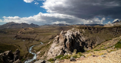 Explorando Alturas y Superando Límites: Escalada en roca en el Valle de los Cóndores