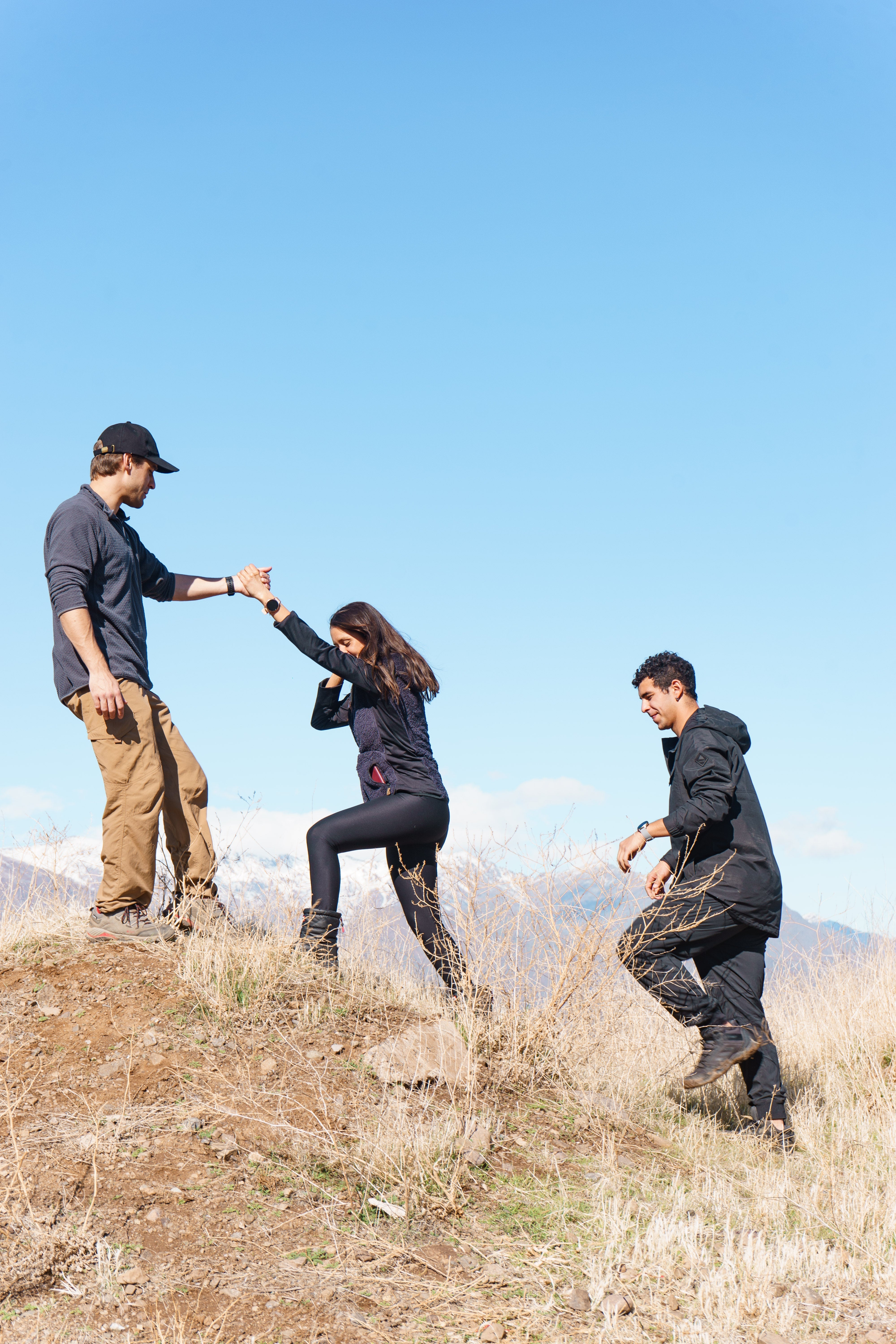 3 Rutas de Trekking en Santiago + Equipo Outdoor Lhotse para tu Aventura