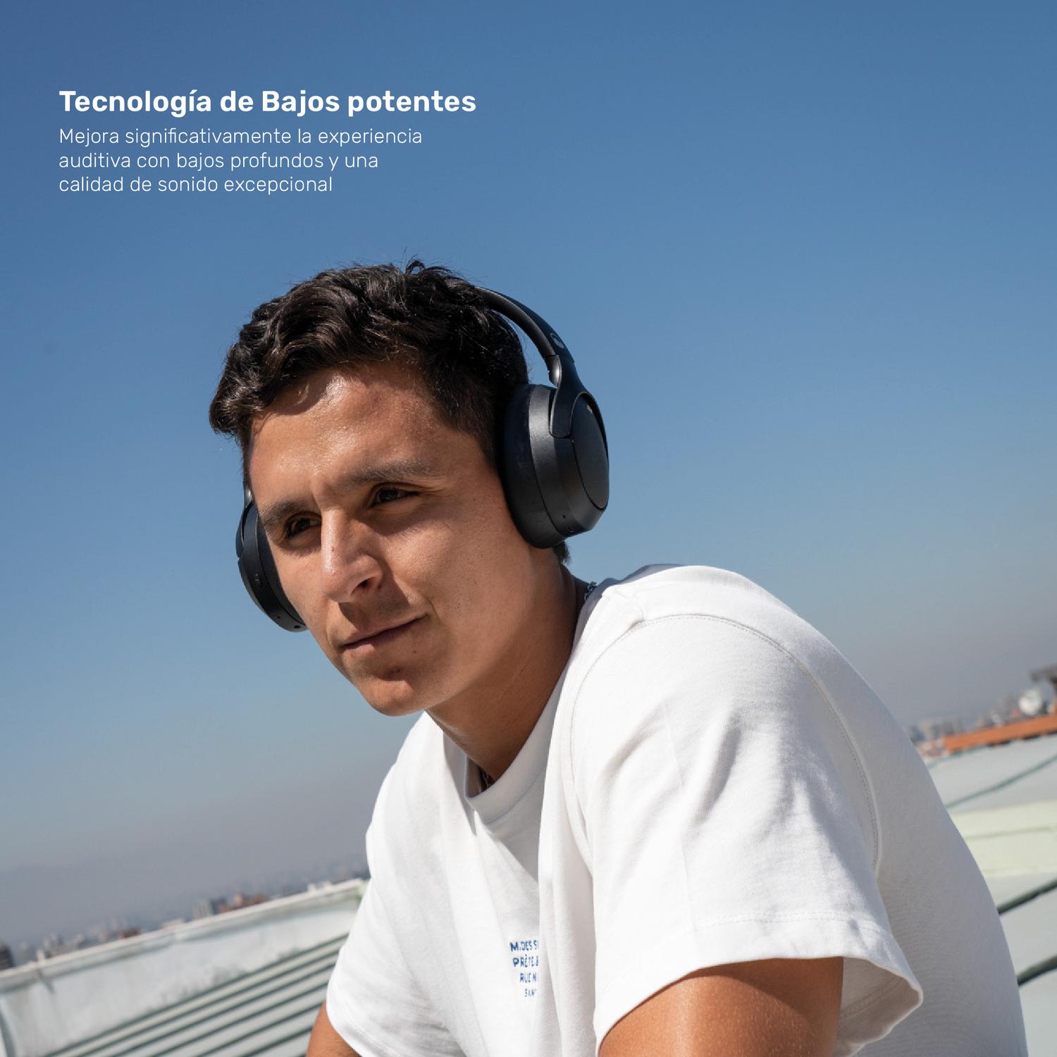 Lhotse Audífonos BeatMaster ANC Negro en uso exterior - lifestyle