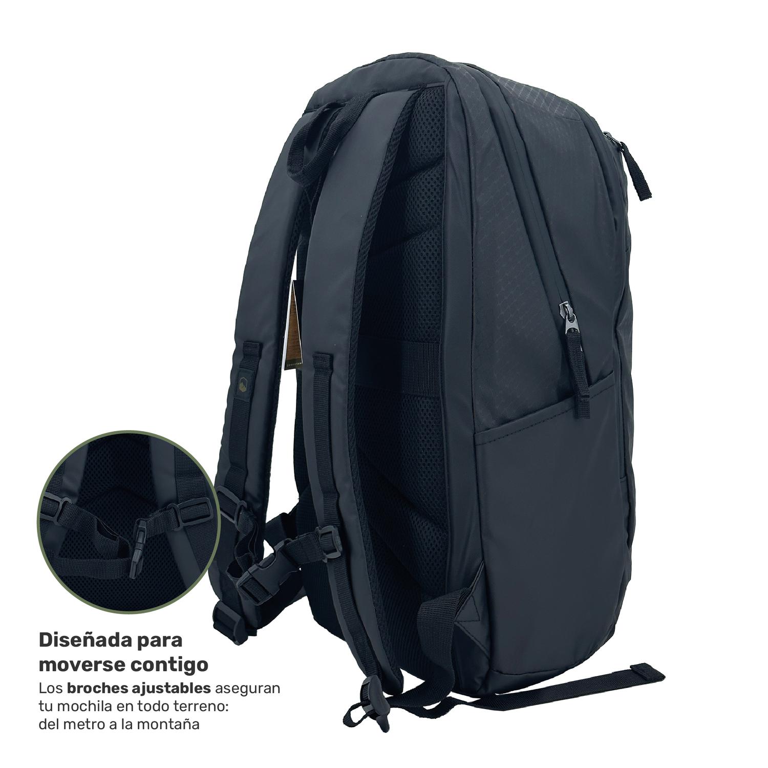 Lhotse Mochila Porta Notebook Pumori 22L Negro con notebook 15 pulgadas referencia tamaño