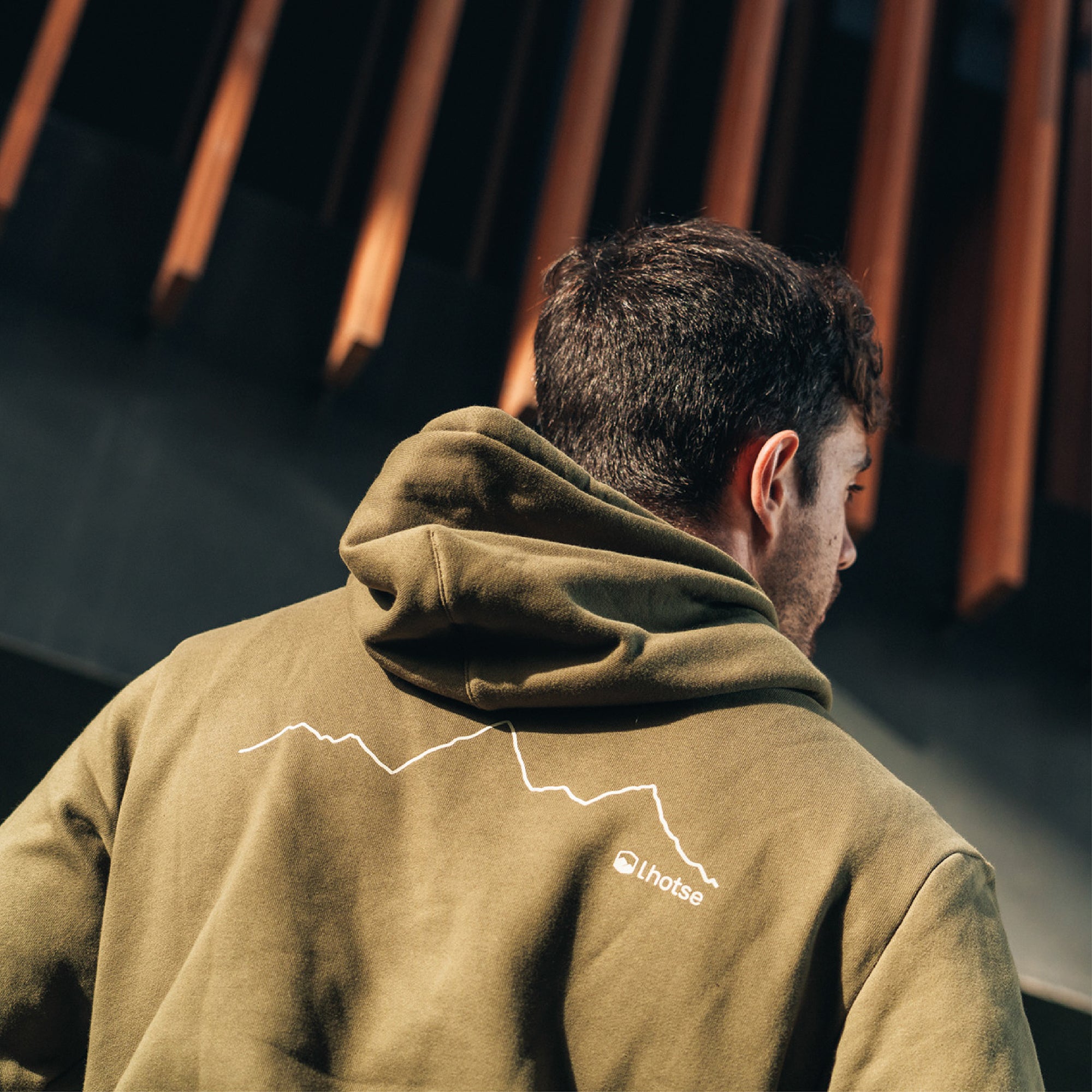 Verde · Polerón Hombre Hoodie Katmandú Lhotse - foto del producto