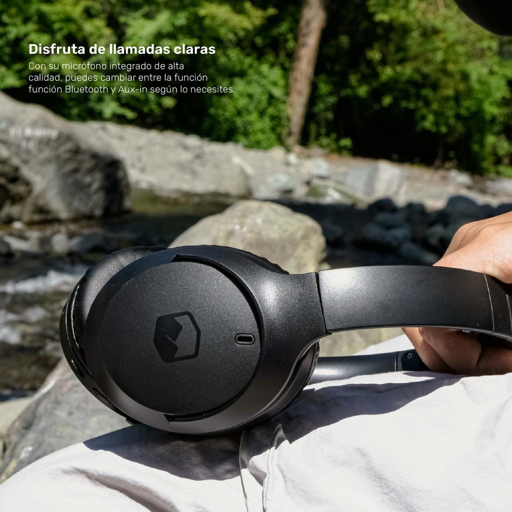 Negro · Lhotse Audífonos WavePro Over Ear en uso laptop trabajo - lifestyle