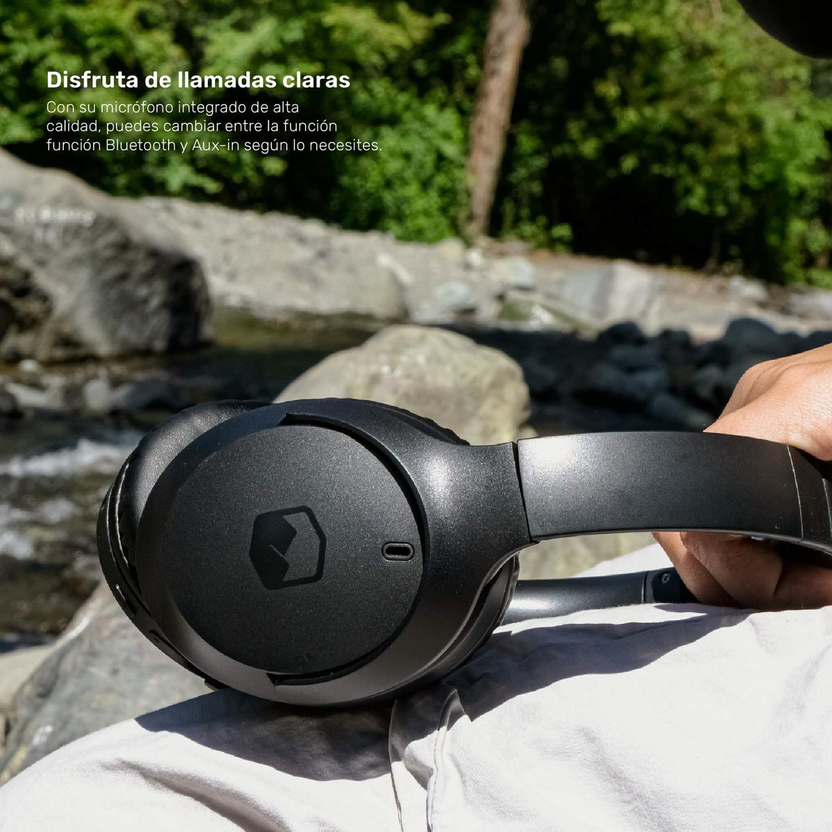 Negro · Lhotse Audífonos WavePro Over Ear en uso laptop trabajo - lifestyle
