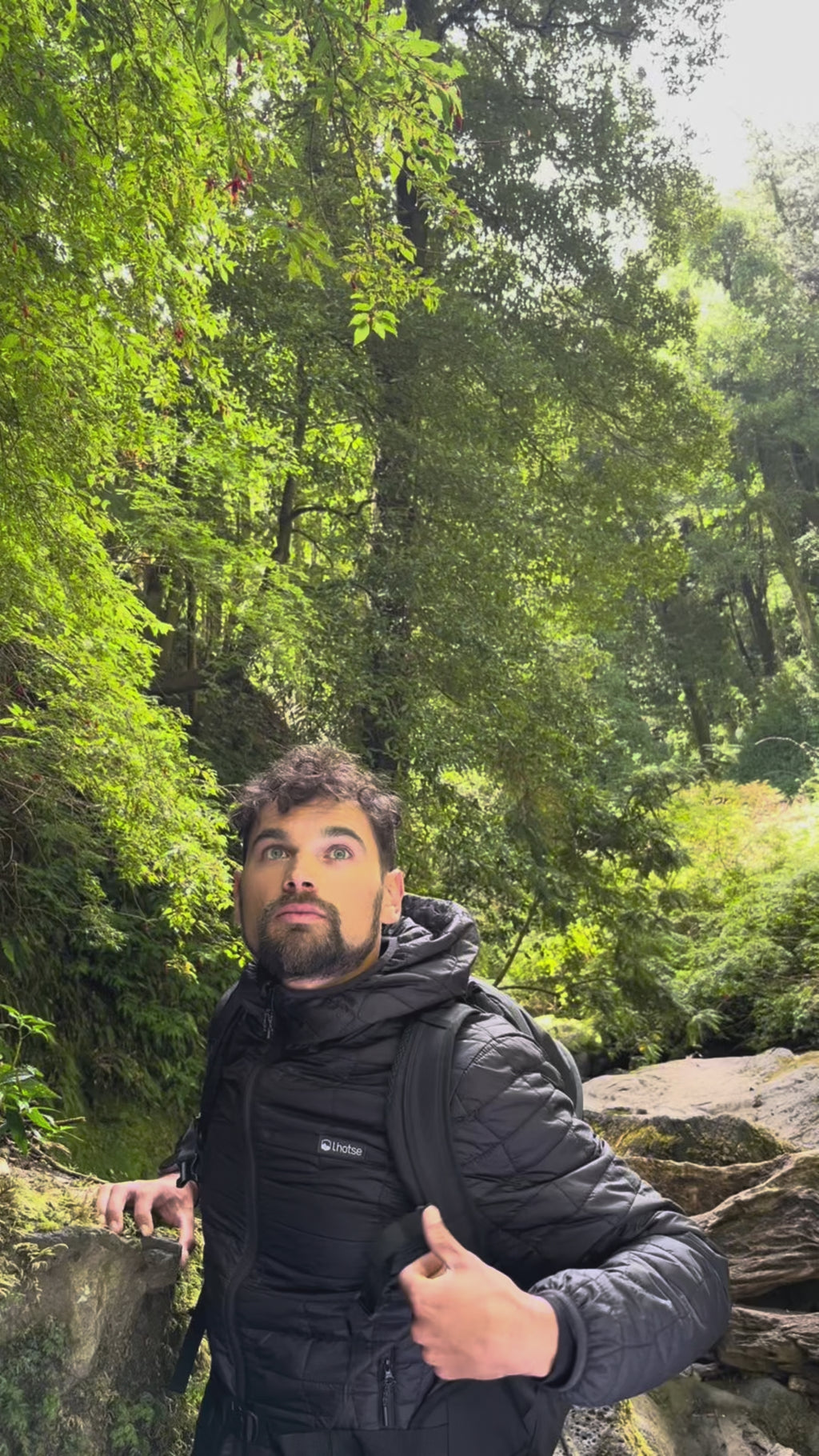 Chaqueta Parka Hombre Nuptse Lhotse Negra.mp4